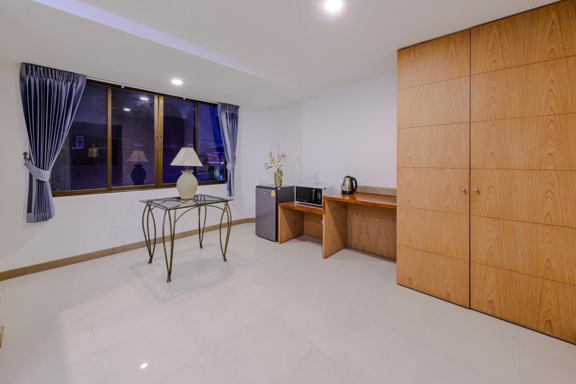 Pasadena Lodge Паттайя Экстерьер фото